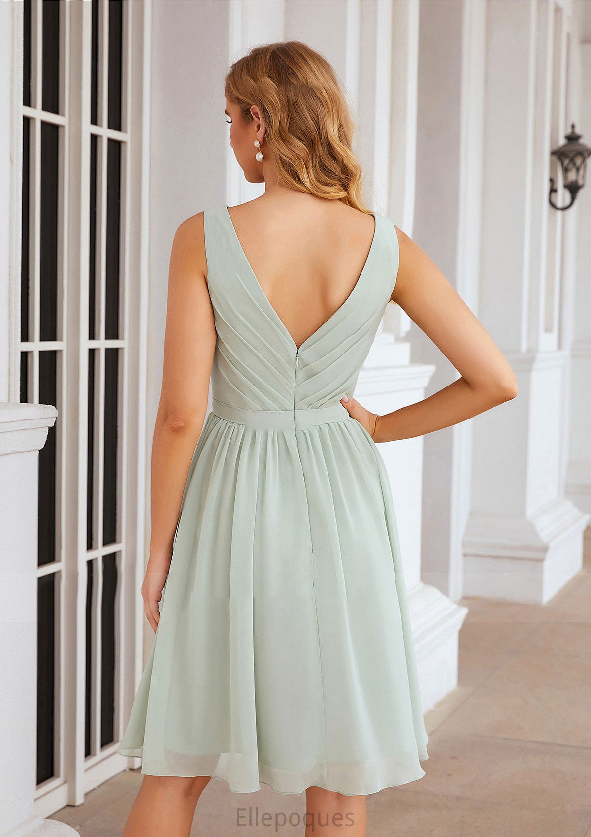 A-line V Neck Sleeveless Chiffon Knee-Length Bridesmaid Dresses With Pleated Waistband Anna HOP0025383