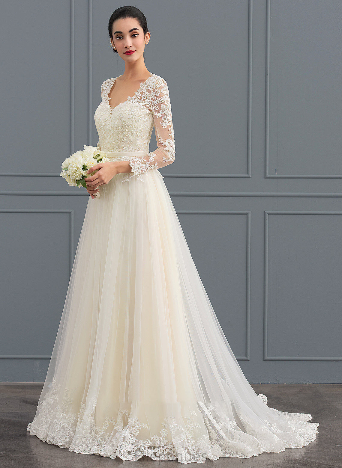 Ball-Gown/Princess Wedding Train Wedding Dresses Sweep Tulle V-neck Dress Dominique