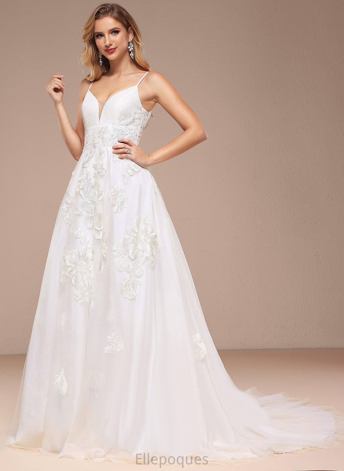 Ball-Gown/Princess Train Dress Tulle Wedding Sequins V-neck Court With Wedding Dresses Lace Jayla