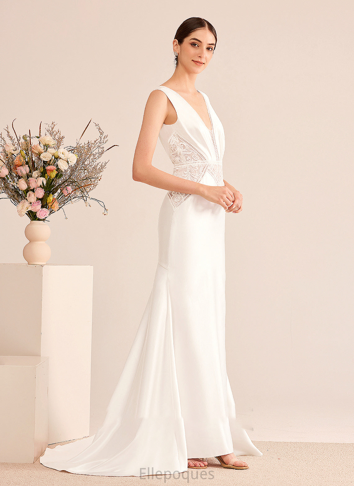 Kennedy V-neck Trumpet/Mermaid Wedding Dresses Court Sequins With Train Wedding Dress