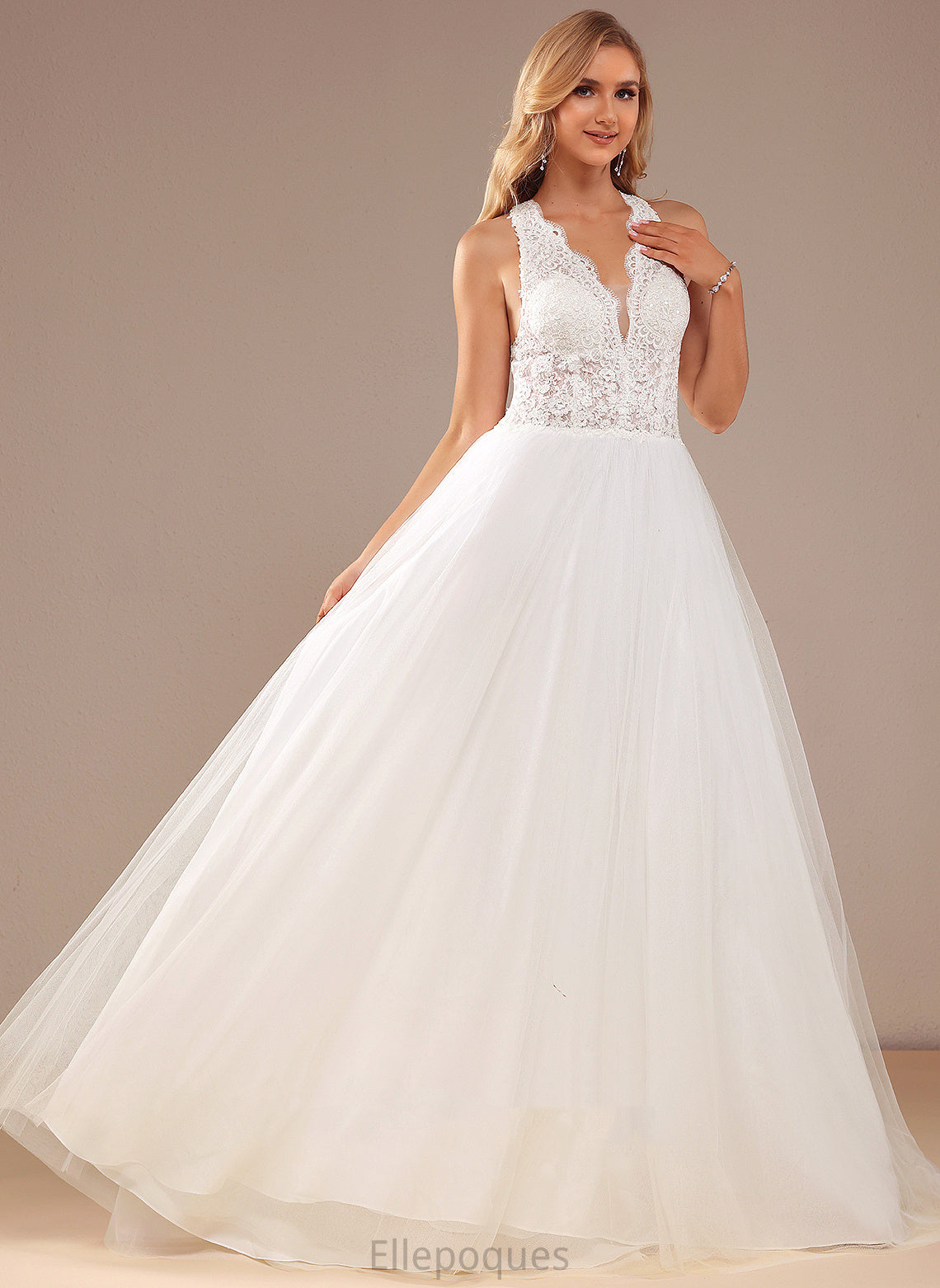 Sequins Court Jane Wedding Train Ball-Gown/Princess Lace Dress Lace Wedding Dresses With Tulle V-neck