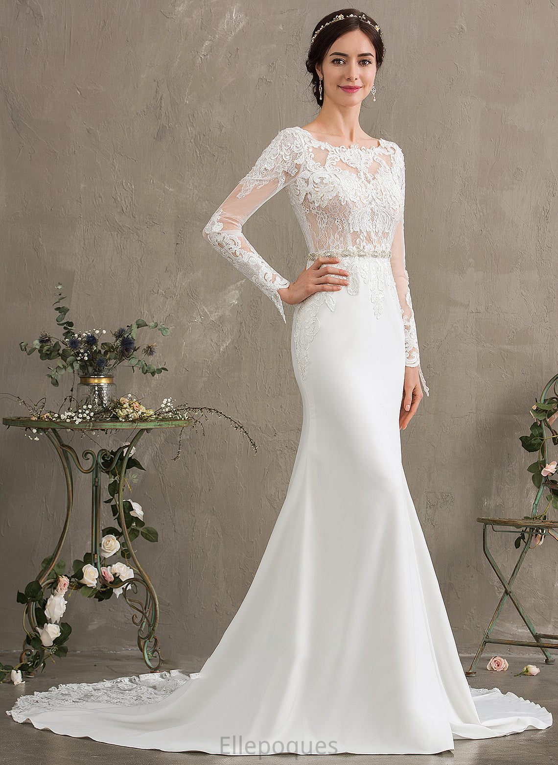 Stretch Chapel With Train Dress Sequins Beading Wedding Trumpet/Mermaid Penny Scoop Neck Wedding Dresses Crepe