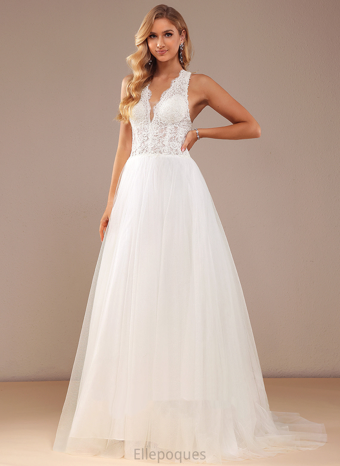 Sequins Court Jane Wedding Train Ball-Gown/Princess Lace Dress Lace Wedding Dresses With Tulle V-neck