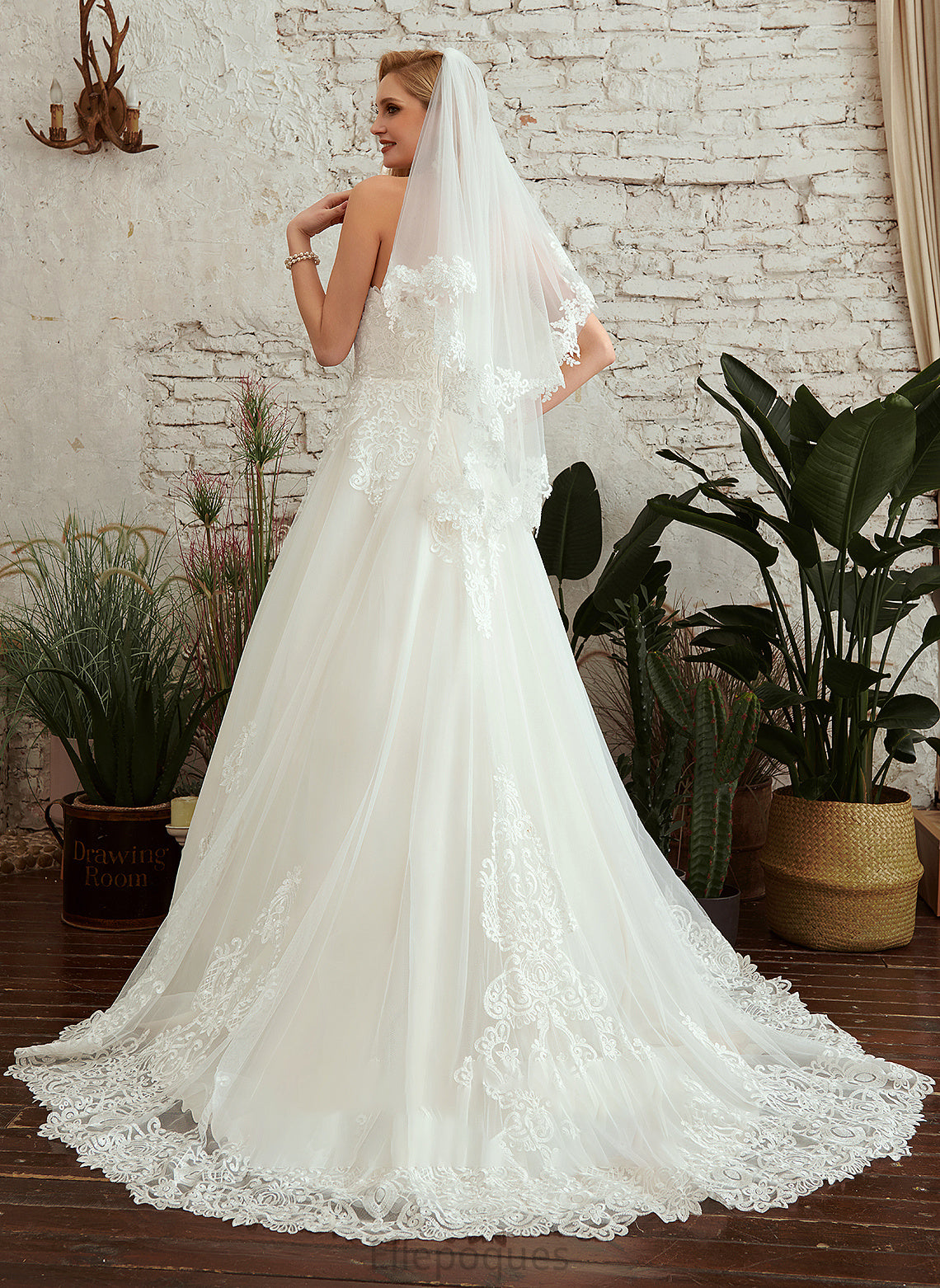 Dress Lace With Sweetheart Aaliyah Train Wedding Court Wedding Dresses A-Line