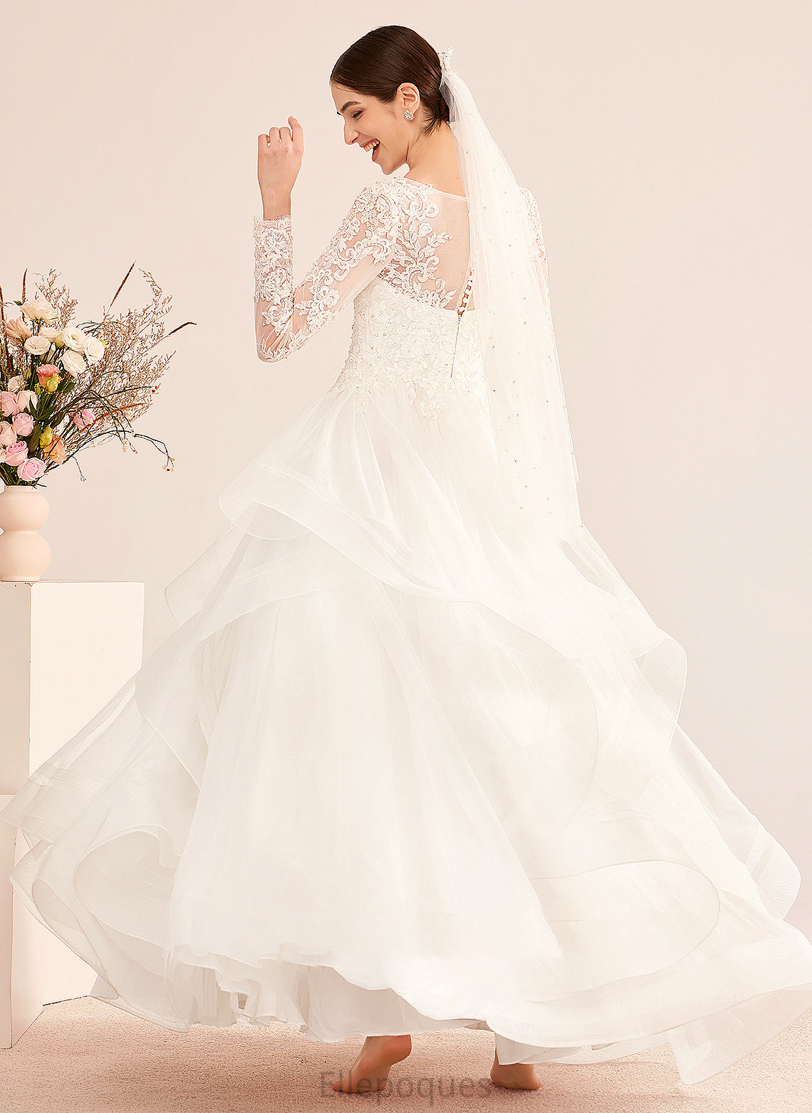 Wedding Floor-Length Wedding Dresses V-neck With Kay Ball-Gown/Princess Sequins Beading Dress