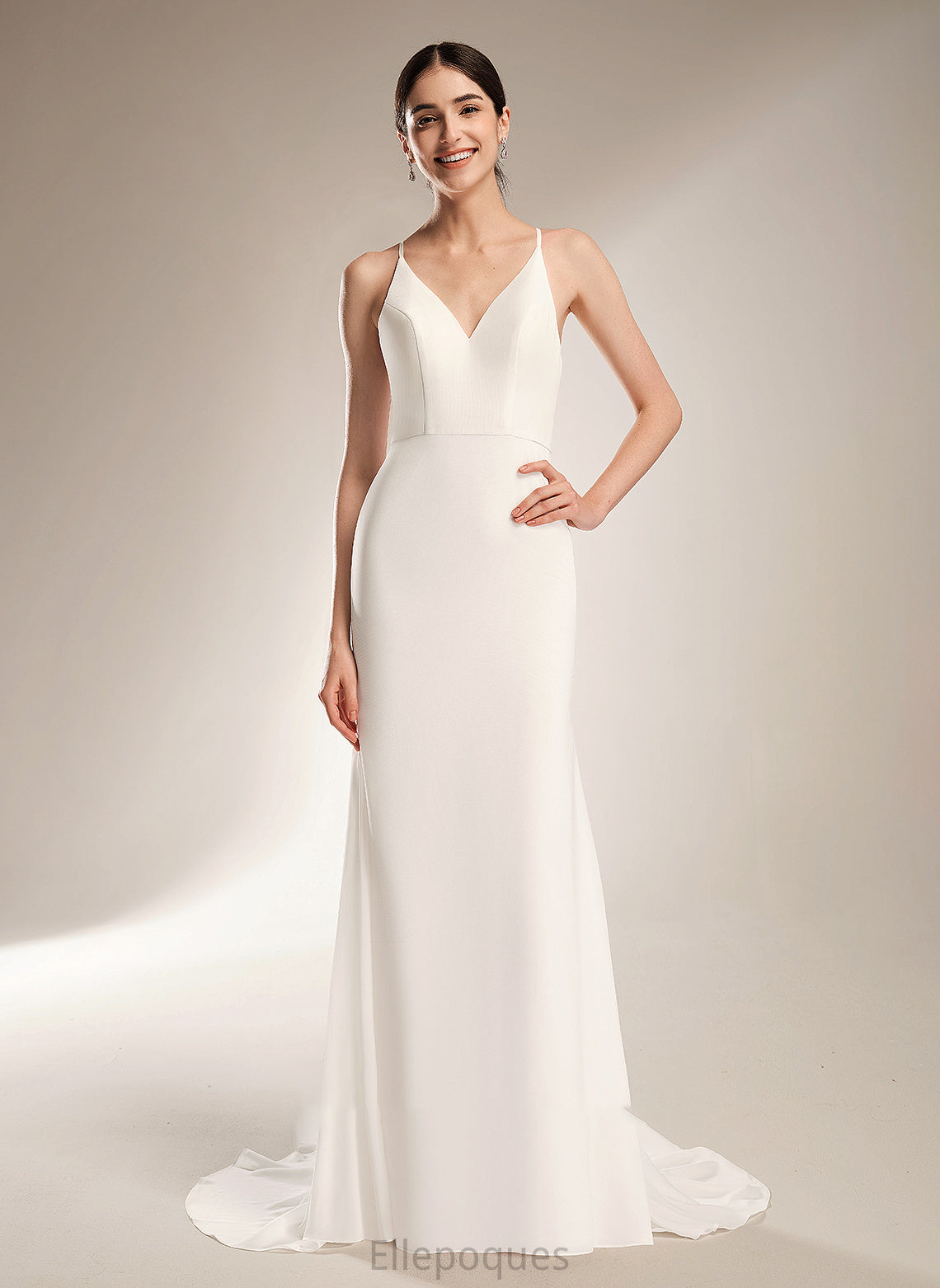 Train Dress Sheath/Column Lace Court Wedding Wedding Dresses With Lindsay V-neck