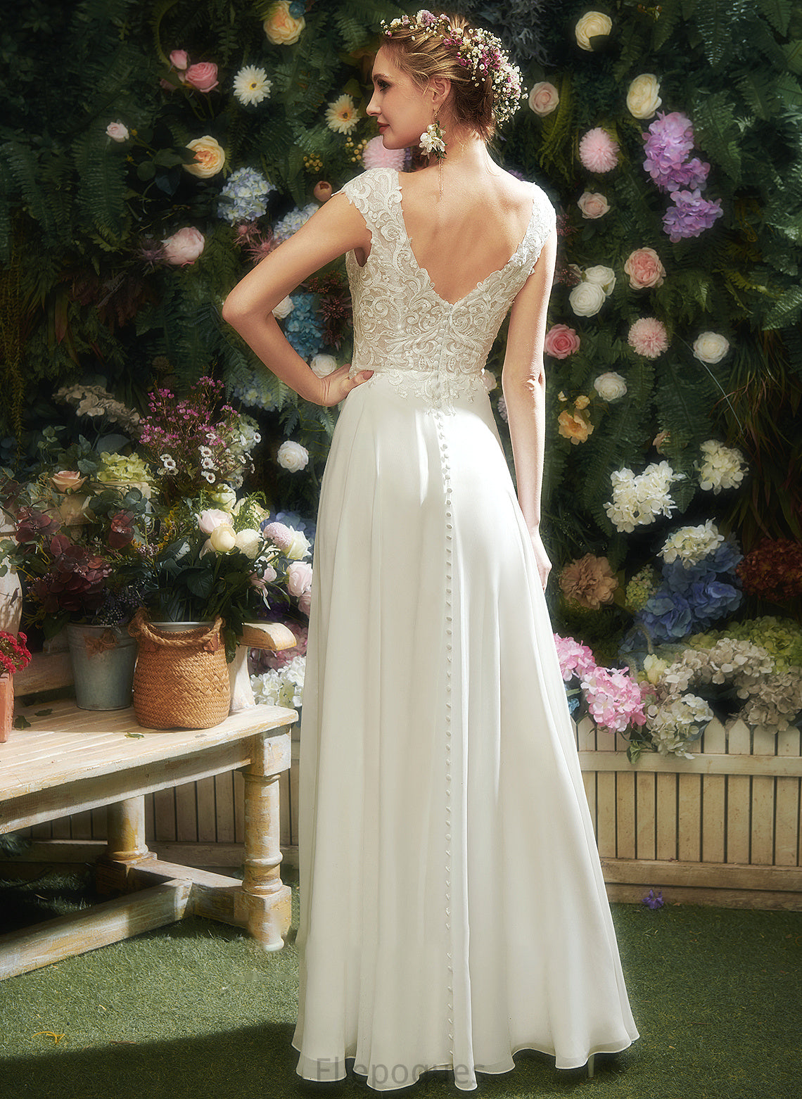 With Lace V-neck Alicia A-Line Dress Floor-Length Wedding Wedding Dresses