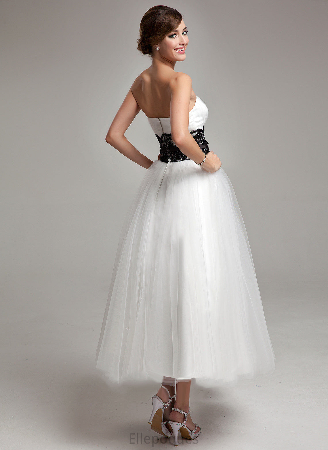 Wedding Wedding Dresses Strapless Beading Tea-Length Tulle Satin With Sash Bow(s) Ball-Gown/Princess Dress Lace Tania