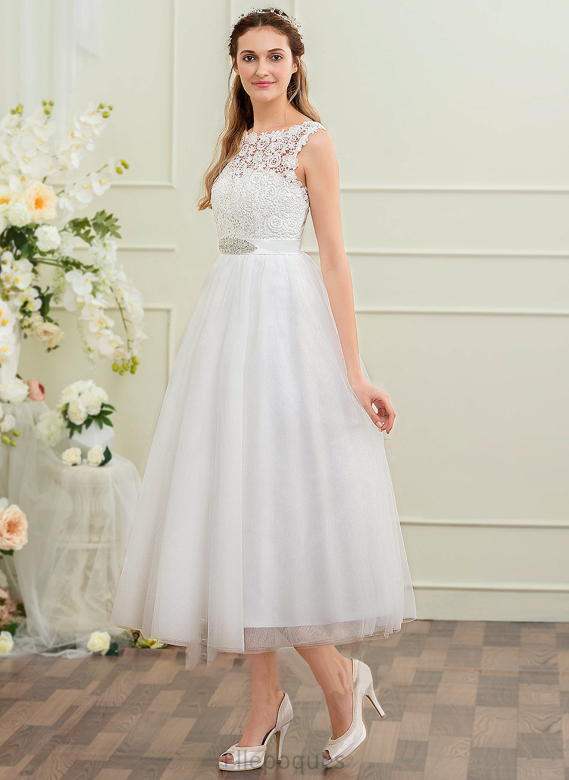 Ball-Gown/Princess Scoop Roselyn With Dress Neck Tulle Sequins Wedding Dresses Beading Wedding Tea-Length