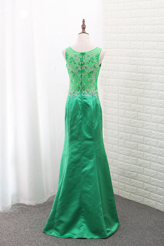 2024 Scoop Satin Mermaid Prom Dresses With Embroidery Floor Length