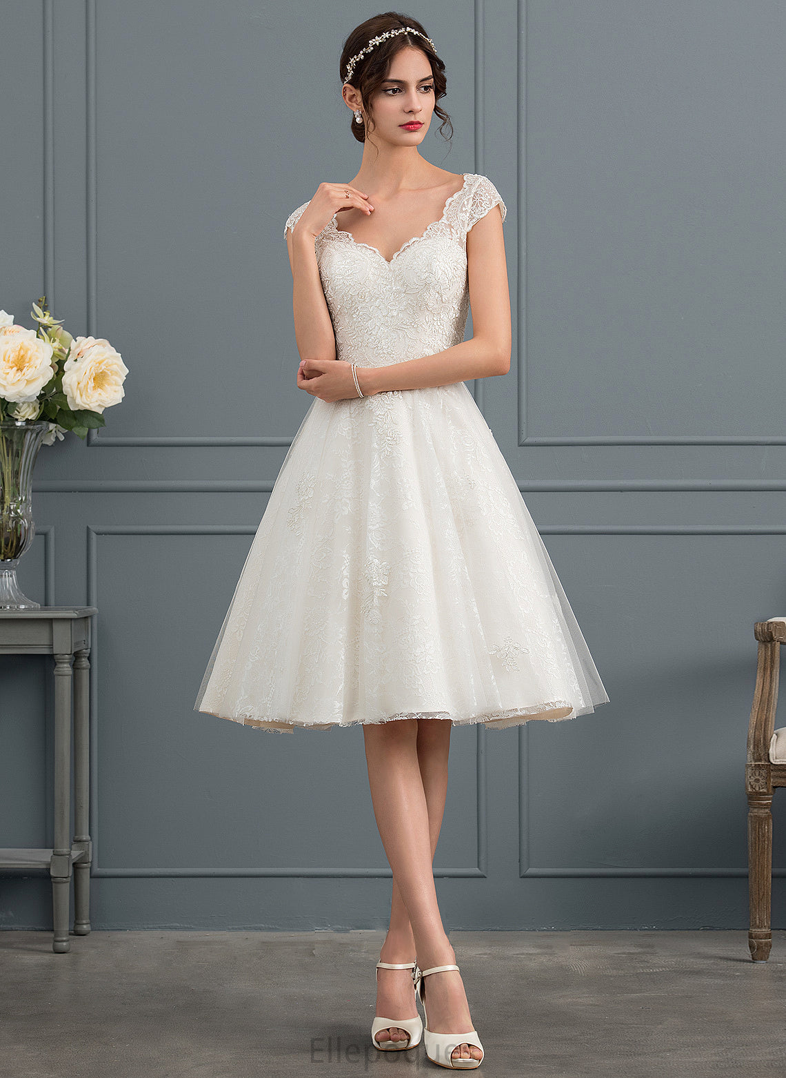 Dress A-Line Tulle Wedding Dresses Wedding Matilda V-neck Knee-Length Lace