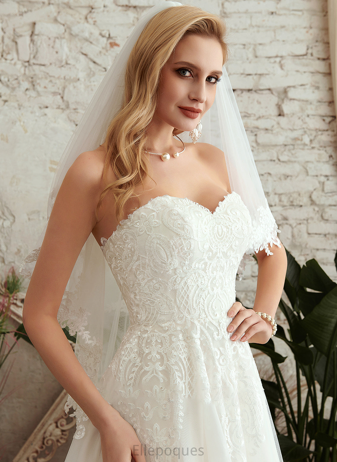 Dress Lace With Sweetheart Aaliyah Train Wedding Court Wedding Dresses A-Line