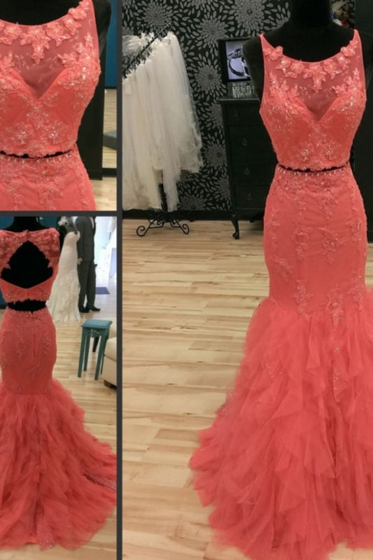 2024 Scoop Neck Prom Dresses Mermaid Tulle With Applique Zipper Up