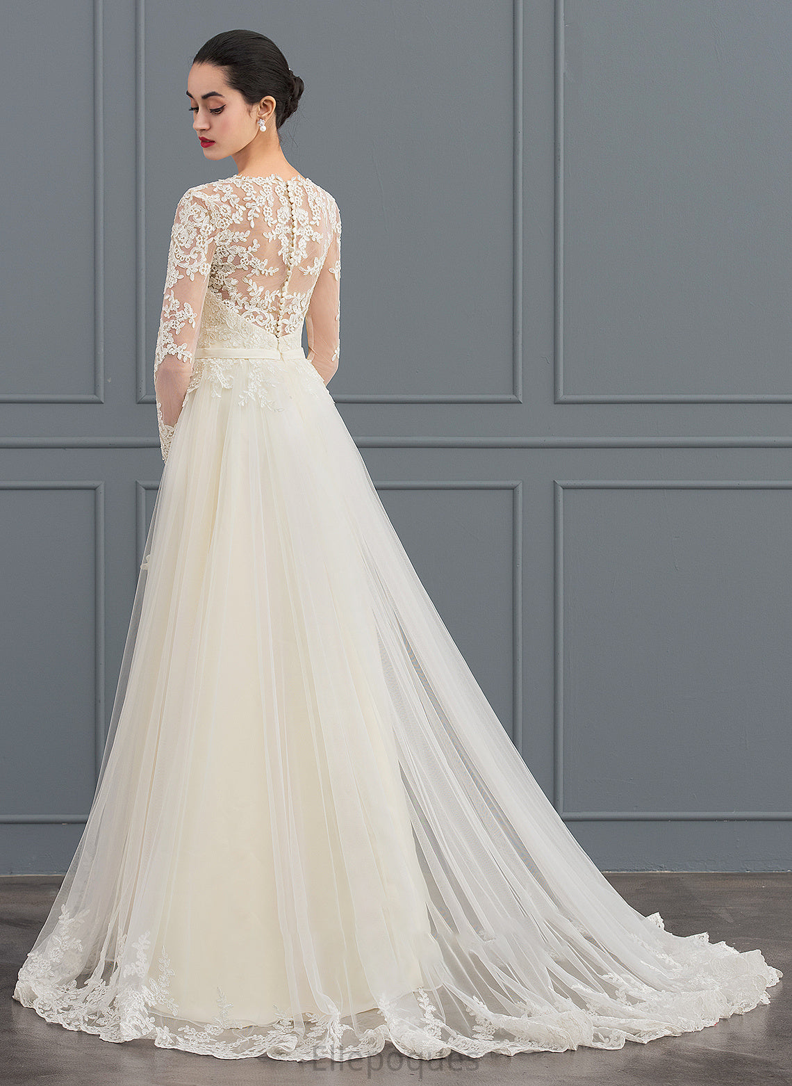 Ball-Gown/Princess Wedding Train Wedding Dresses Sweep Tulle V-neck Dress Dominique