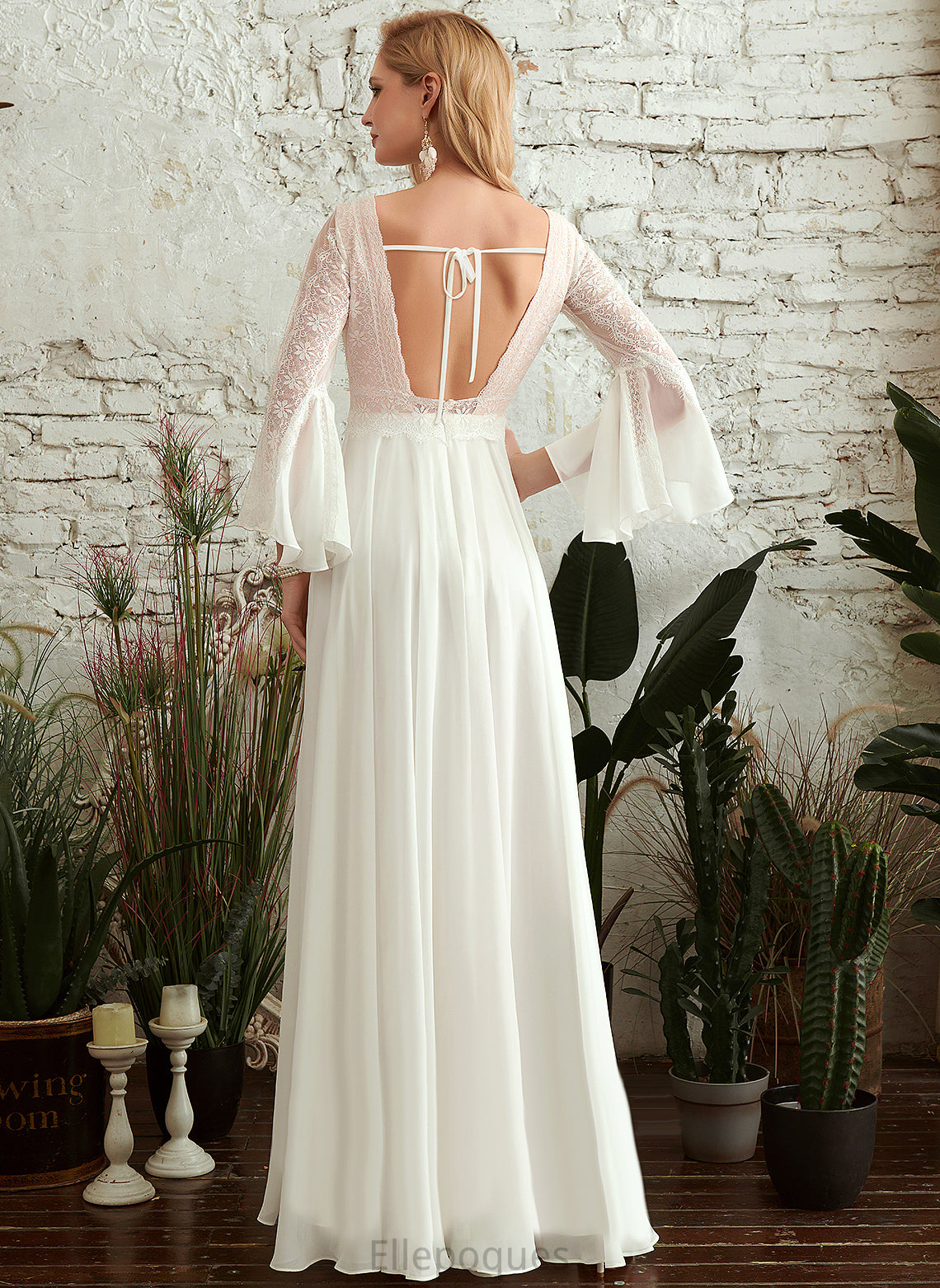 Wedding V-neck Lace A-Line Chiffon Alena Wedding Dresses Floor-Length Dress