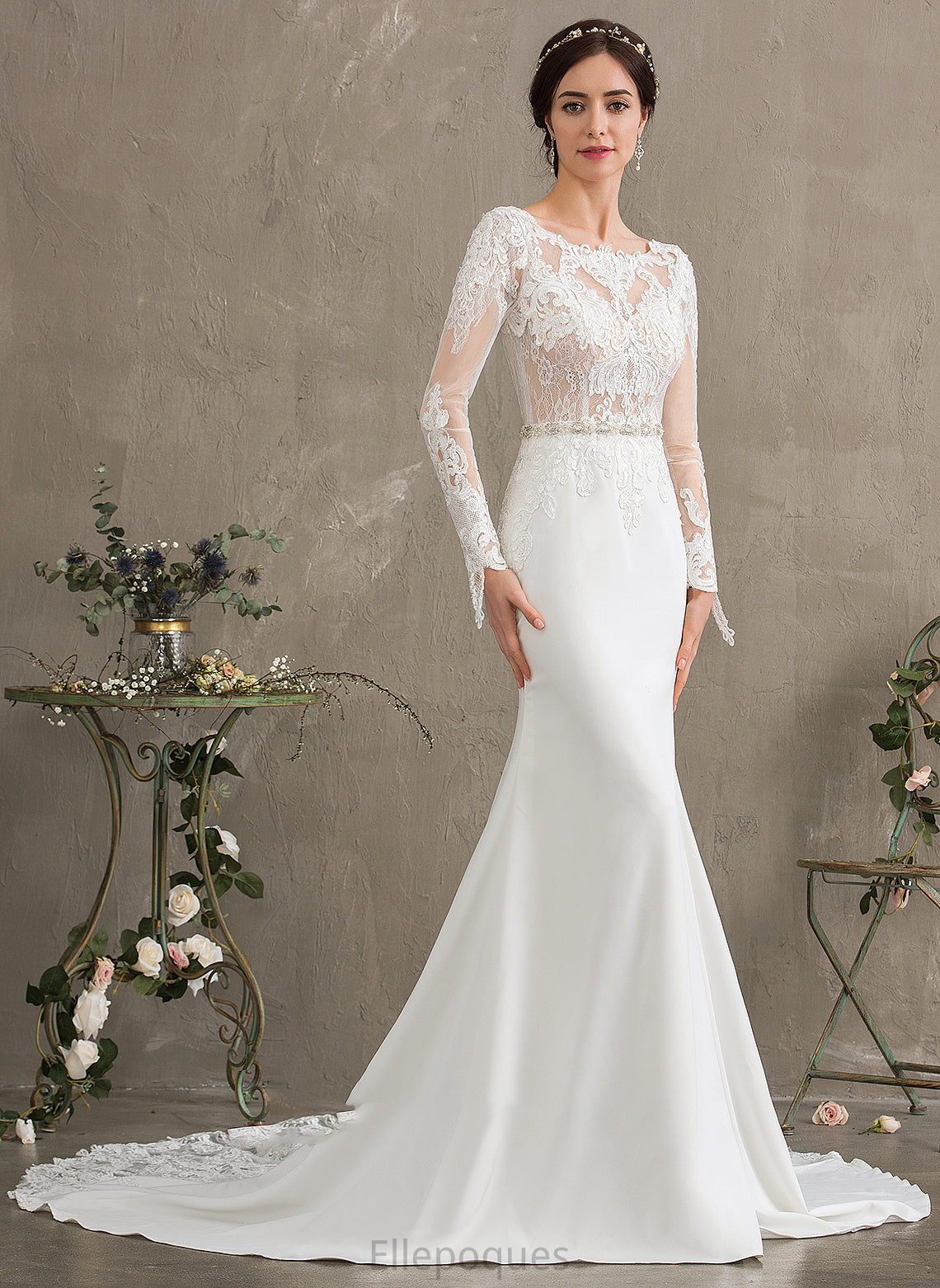 Stretch Chapel With Train Dress Sequins Beading Wedding Trumpet/Mermaid Penny Scoop Neck Wedding Dresses Crepe