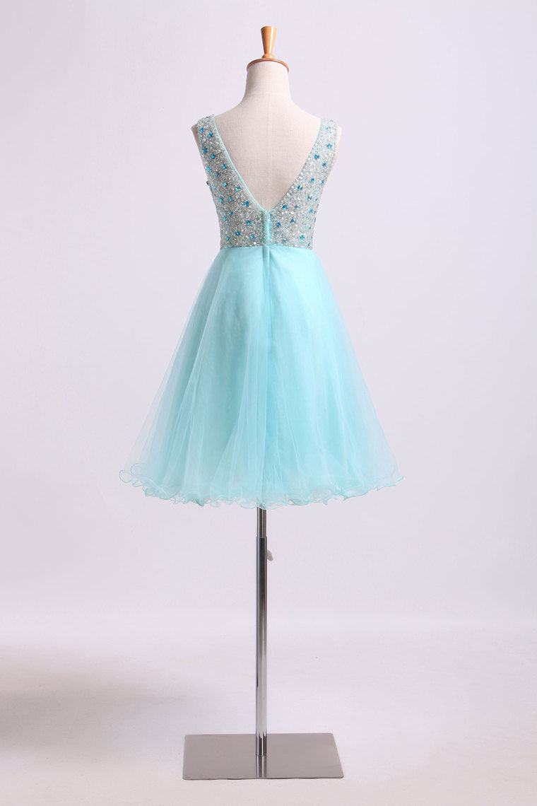 2024 V Neck Homecoming Dresses Beaded Bodice A Line Short/Mini Tulle And Chiffon