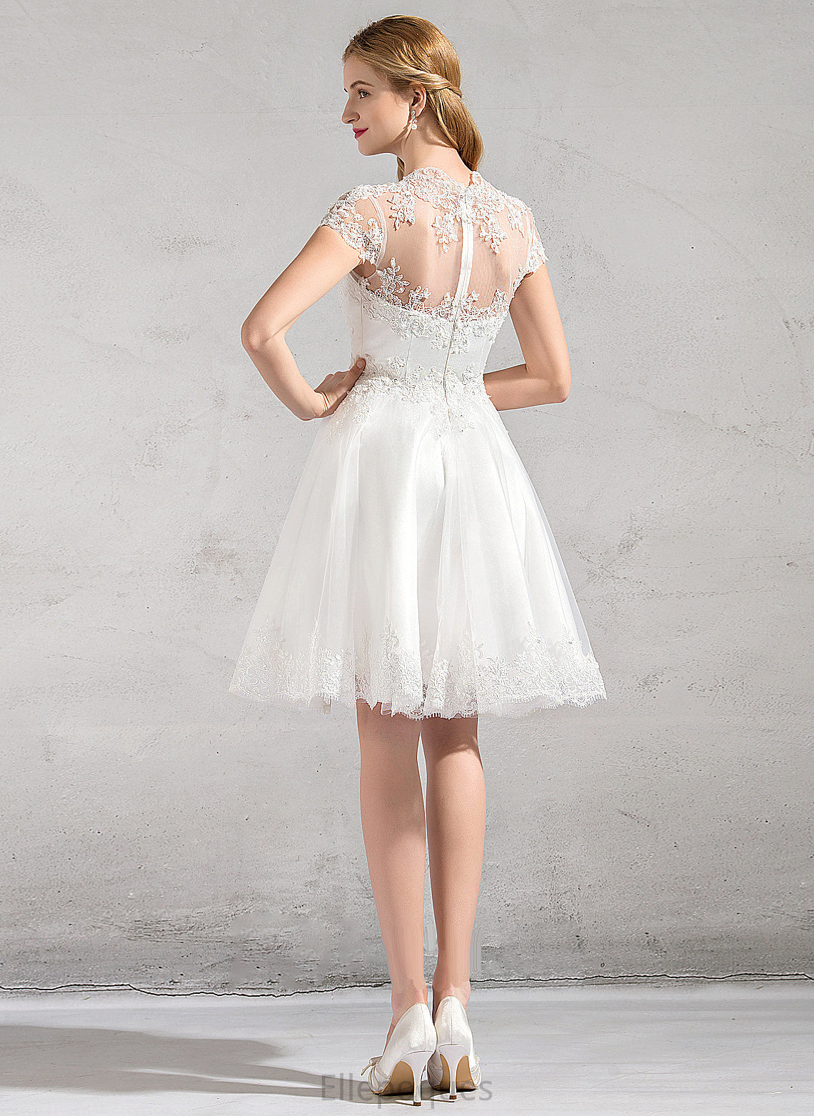 V-neck Madeleine Wedding Dresses Tulle Lace Dress A-Line Knee-Length Appliques Sequins With Wedding Lace Beading