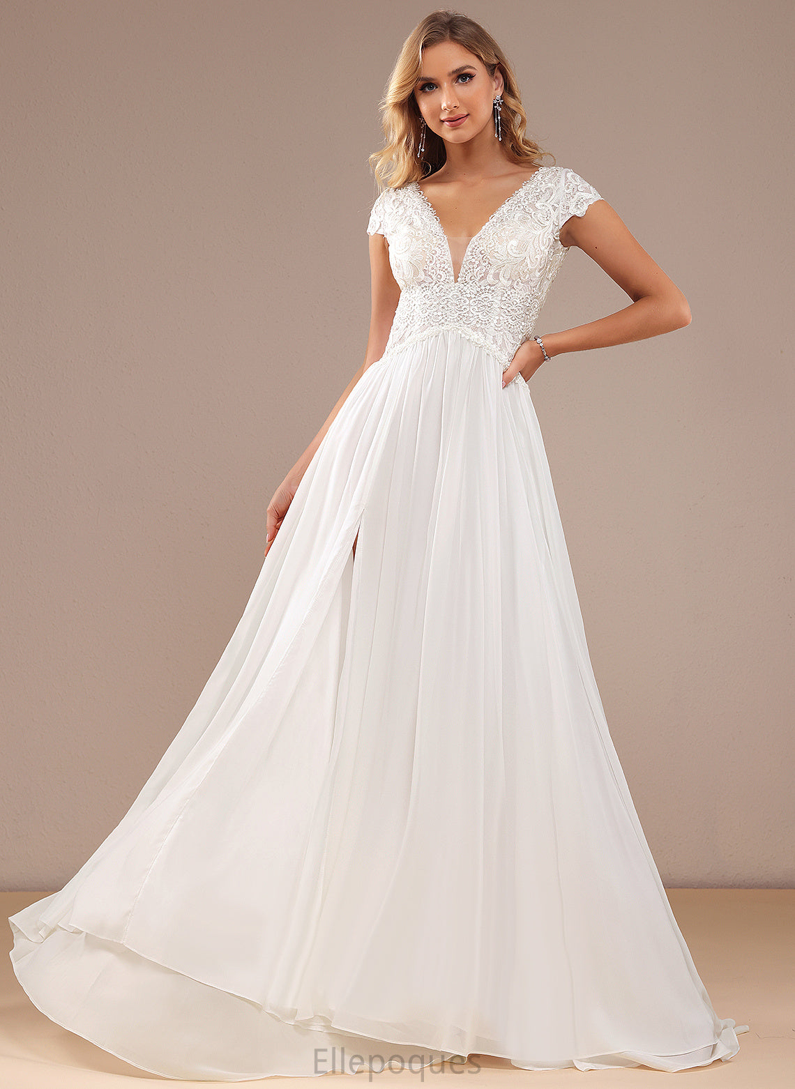 Wedding A-Line Sweep Front Lace Rayna Wedding Dresses Chiffon Lace V-neck Split Train Dress With