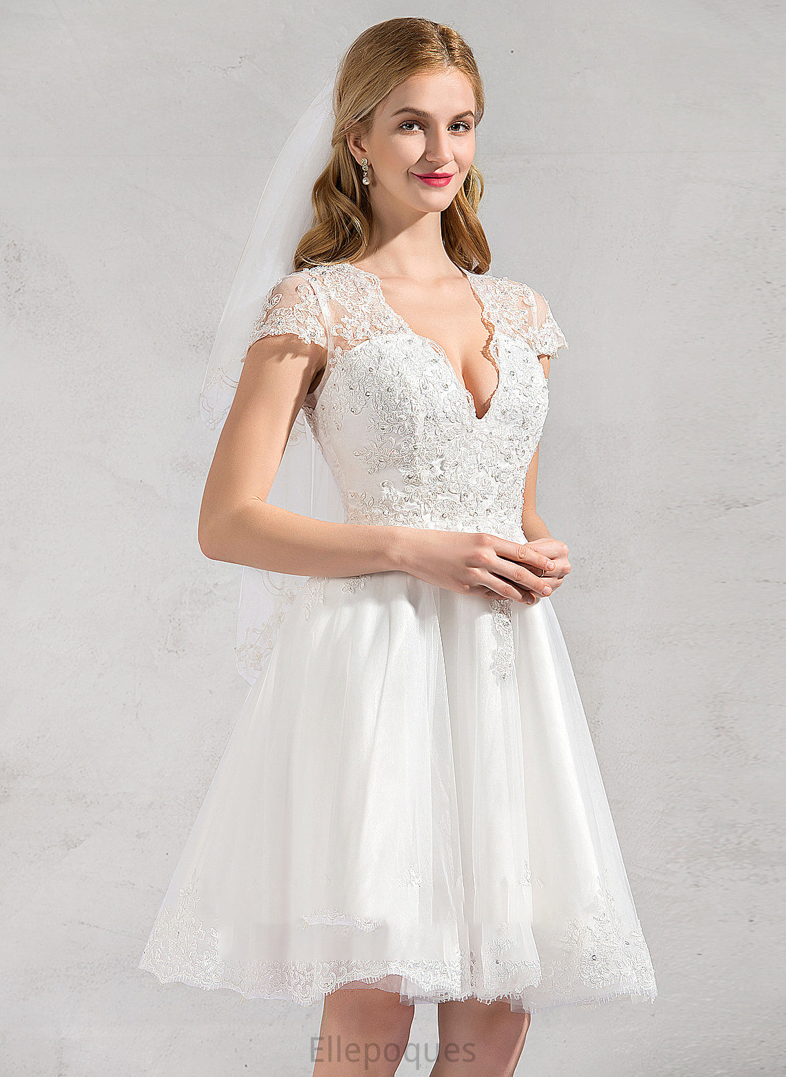 V-neck Madeleine Wedding Dresses Tulle Lace Dress A-Line Knee-Length Appliques Sequins With Wedding Lace Beading