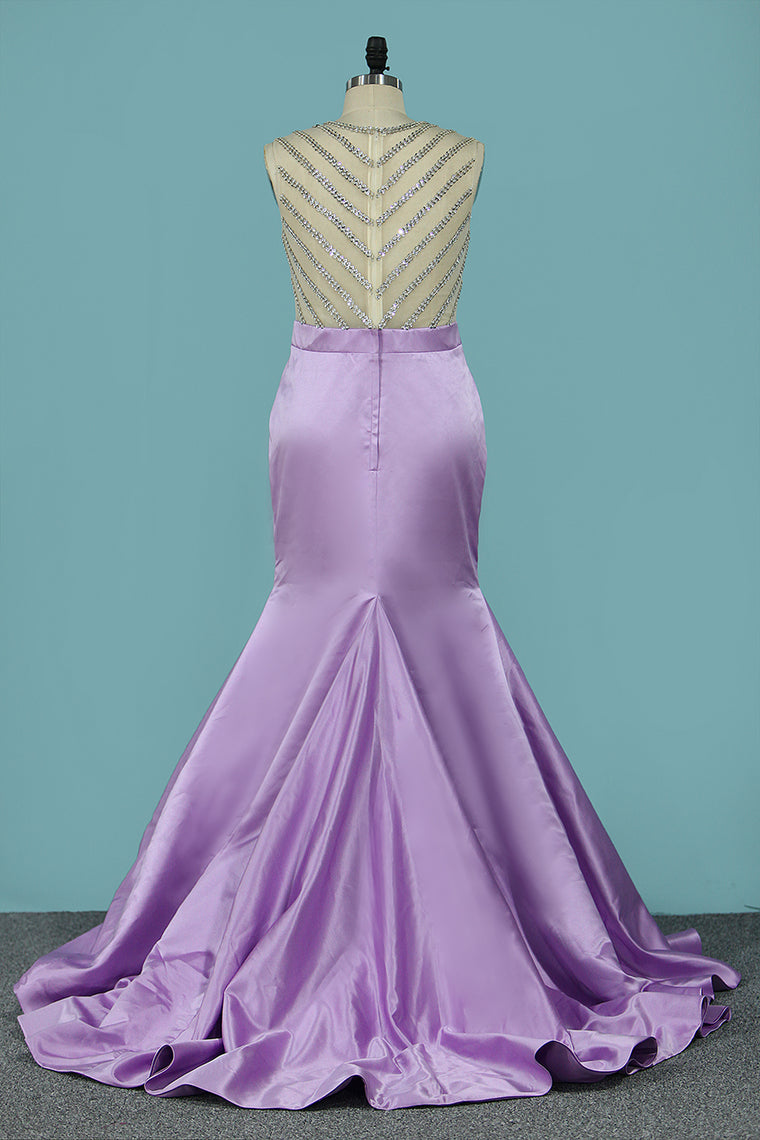 2024 Sexy Mermaid/Trumpet Prom Dresses Scoop Satin With Beadings