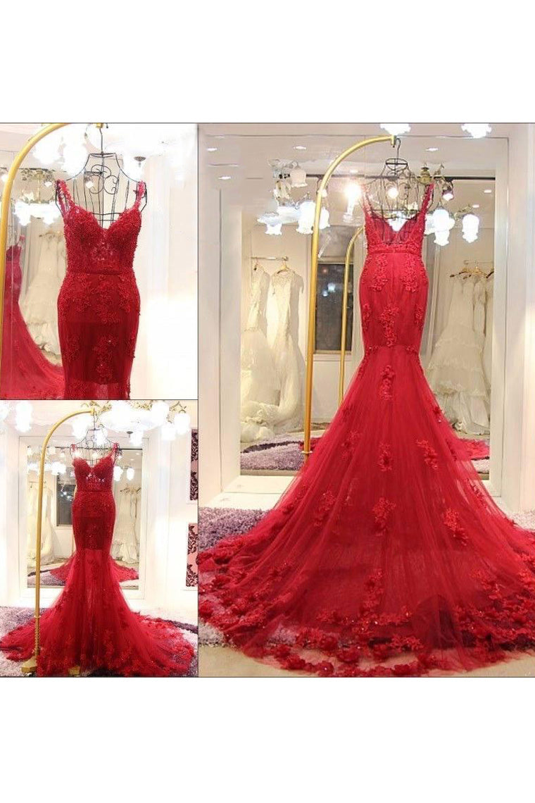 2024 Spaghetti Straps Tulle Mermaid Prom Dresses With Applique Sweep Train