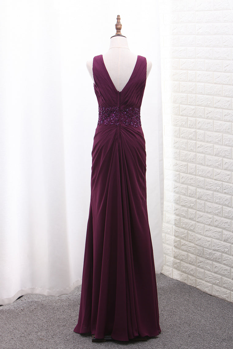 2024 Chiffon Mermaid V Neck Evening Dresses With Ruffles And Applique